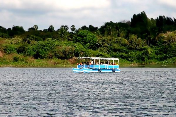 Ousteri Lake